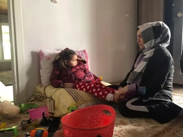 'Bademcikleri şişti' diye hastaneye götürülen 5 yaşındaki çocuğa beyin sapı tümörü teşhisi konuldu 'Bademcikleri şişti' diye hastaneye götürülen 5 yaşındaki çocuğa beyin sapı tümörü teşhisi konuldu