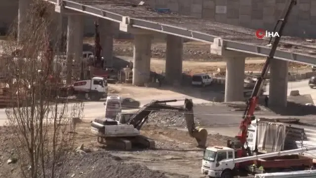 Başakşehir - Kayaşehir metro şantiyesinde kaza: 4 yaralı Başakşehir - Kayaşehir metro şantiyesinde kaza: 4 yaralı