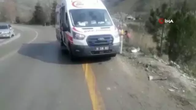 Başkent'te 2 aracın çarpıştığı kazada 1 kişi yaralandı Başkent'te 2 aracın çarpıştığı kazada 1 kişi yaralandı