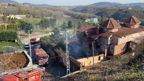Son dakika haber... BEYKOZ'DA TADİLAT YAPILAN VİLLADA YANGINI Son dakika haber... BEYKOZ'DA TADİLAT YAPILAN VİLLADA YANGINI