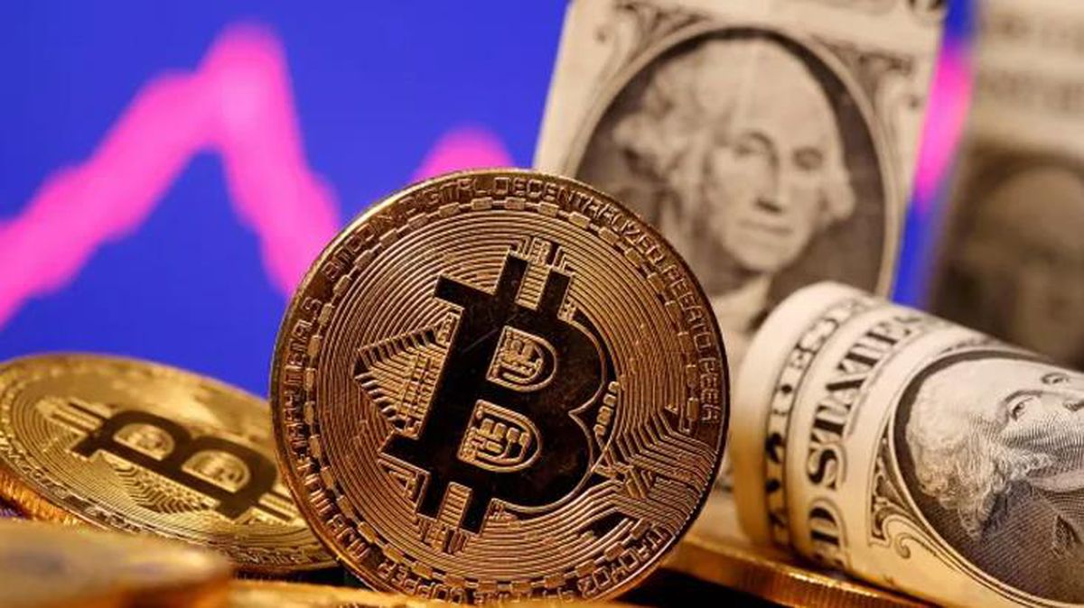 Bitcoin 64 bin doları aşarak rekor tazeledi