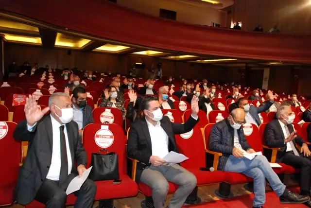 Büyükşehir Meclisi 22 maddeyi daha görüştü Büyükşehir Meclisi 22 maddeyi daha görüştü