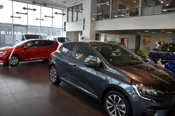 İZMİR DAHA RAHAT YOLCULUK ARZUSU, OTOMATİK ŞANZIMAN TALEBİNİ ARTIRIYOR İZMİR DAHA RAHAT YOLCULUK ARZUSU, OTOMATİK ŞANZIMAN TALEBİNİ ARTIRIYOR