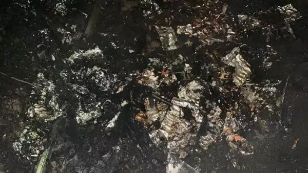 Cansız bedeni yanmış aracın içinde bulunan şahsın bagajından yüzlerce uyuşturucu hap çıktı Cansız bedeni yanmış aracın içinde bulunan şahsın bagajından yüzlerce uyuşturucu hap çıktı