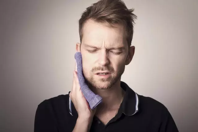 Diş ağrısı nasıl geçer? Diş ağrısına ne iyi gelir? Diş ağrısı nasıl geçer? Diş ağrısına ne iyi gelir?
