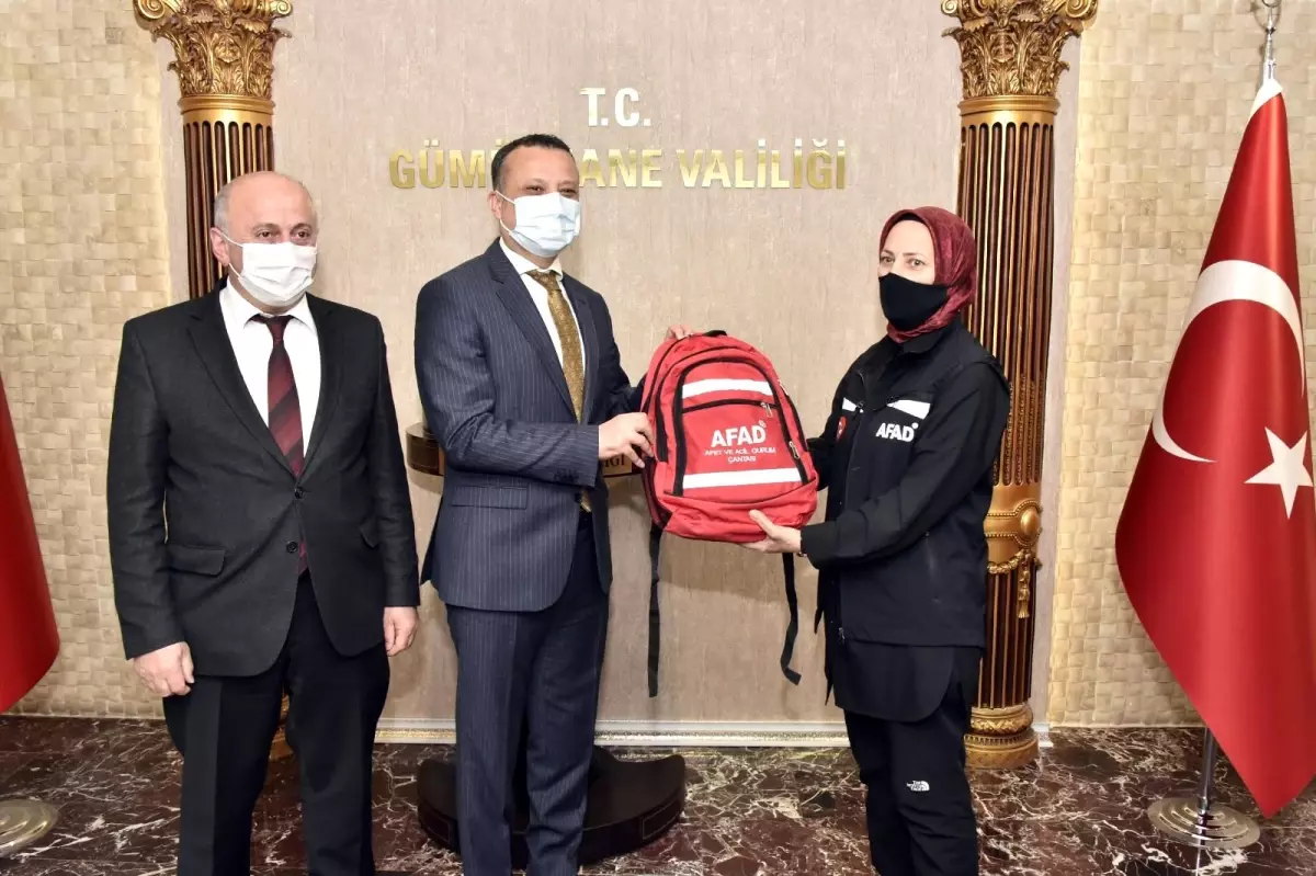 Gümüşhane'de okul müdürlerine afet ve acil durum çantası verildi
