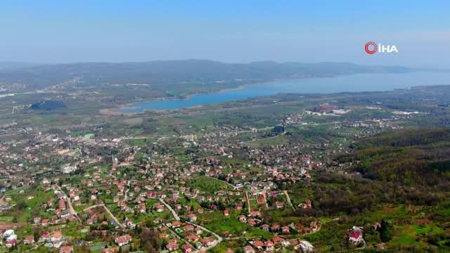 her yil uzun kuyruklar oluyordu simdi sokakla 14066383 o