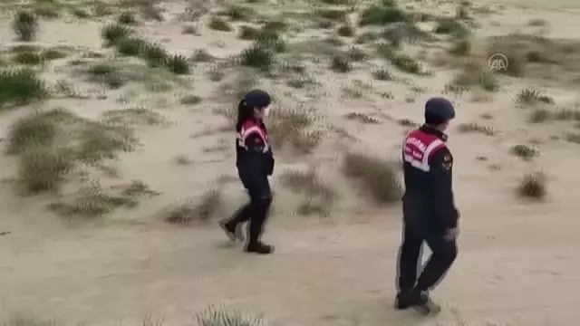 Jandarma ekipleri Göksu Deltası'nda çevre denetimi yaptı Jandarma ekipleri Göksu Deltası'nda çevre denetimi yaptı