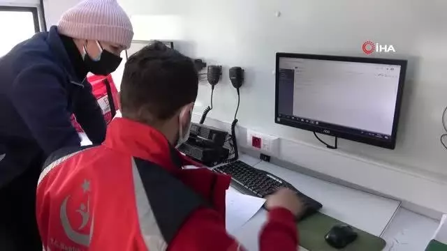 Kastamonu'da vaka artışına mobil PCR test aracı ile çözüm aranıyor Kastamonu'da vaka artışına mobil PCR test aracı ile çözüm aranıyor