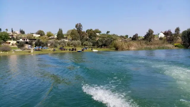 Adana'da balık tutmak için baraj gölüne açıldıkları tekne batan 2 kişiden biri boğuldu Adana'da balık tutmak için baraj gölüne açıldıkları tekne batan 2 kişiden biri boğuldu