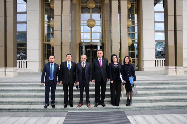 kirgiz bakan imanaliyev den cumhurbaskani 14064954 o
