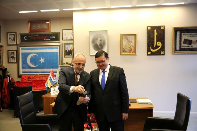 kirgiz bakan imanaliyev den cumhurbaskani 4 14064954 o