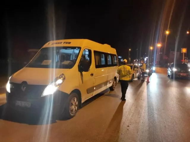 Kısıtlama saatleri değişince Sakarya'da denetimler sıklaştı Kısıtlama saatleri değişince Sakarya'da denetimler sıklaştı
