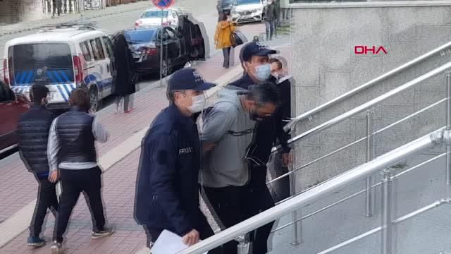 kocaeli sokakta kadinlarin arkadan fotografla 4 14065290 o
