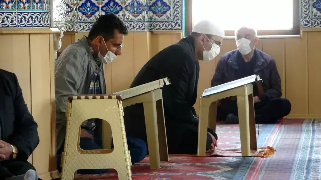 Korona virüs salgını 'Nerede o eski Ramazanlar' dedirtti Korona virüs salgını 'Nerede o eski Ramazanlar' dedirtti