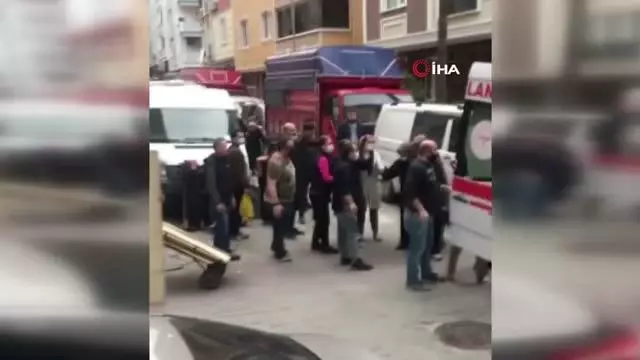 Son dakika haberi! Küçükçekmece'de 15 yaşındaki çocuk silahla yaralandı Son dakika haberi! Küçükçekmece'de 15 yaşındaki çocuk silahla yaralandı