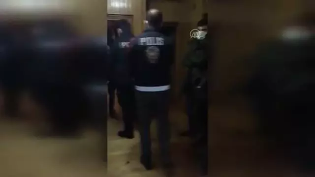 Son dakika haberi... Maltepe'deki villada parti düzenleyen 24 kişiye Kovid-19 tedbirlerini ihlalden para cezası verildi Son dakika haberi... Maltepe'deki villada parti düzenleyen 24 kişiye Kovid-19 tedbirlerini ihlalden para cezası verildi
