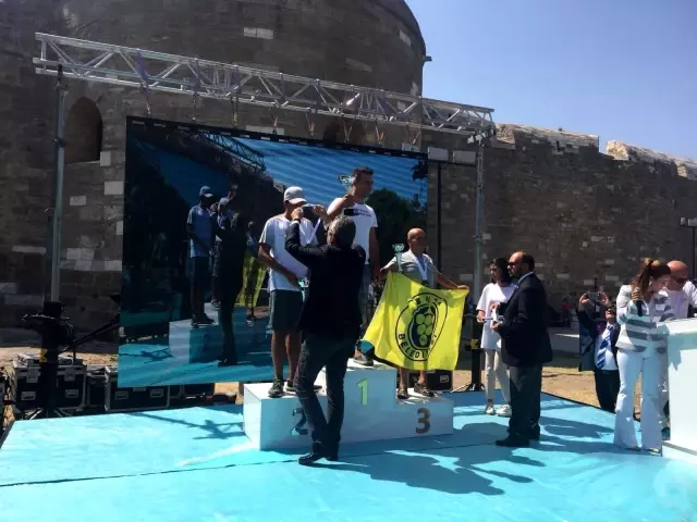 Otizmli Tuna'nın hedefi Manş Denizi'ni yüzerek geçmek Otizmli Tuna'nın hedefi Manş Denizi'ni yüzerek geçmek