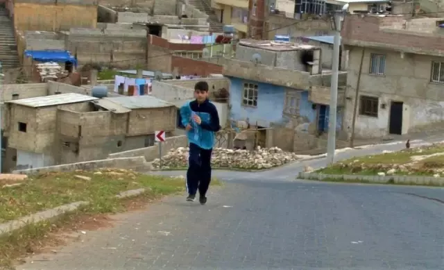 (Özel haber) Şanlıurfa'da hamallıktan şampiyonluğa uzanan başarı hikayesi (Özel haber) Şanlıurfa'da hamallıktan şampiyonluğa uzanan başarı hikayesi