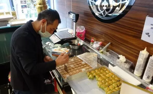 Ramazanda ihtiyaç sahipleri için 'Tatlı sizden, ulaştırması bizden' kampanyası Ramazanda ihtiyaç sahipleri için 'Tatlı sizden, ulaştırması bizden' kampanyası