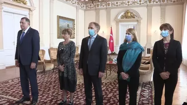 SARAYBOSNA - Türkiye'nin yeni Saraybosna Büyükelçisi Girgin güven mektubunu sundu SARAYBOSNA - Türkiye'nin yeni Saraybosna Büyükelçisi Girgin güven mektubunu sundu