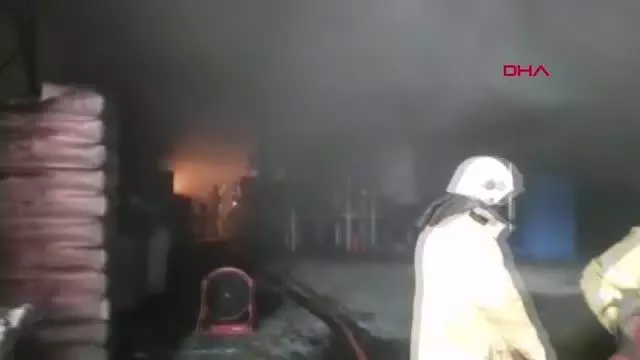 Son Dakika | SİLİVRİ'DE FABRİKA YANGINI Son Dakika | SİLİVRİ'DE FABRİKA YANGINI