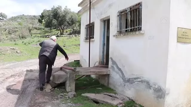 Su ihtiyacı tankerle karşılanan mahalle sakinleri, kalıcı çare istiyor Su ihtiyacı tankerle karşılanan mahalle sakinleri, kalıcı çare istiyor