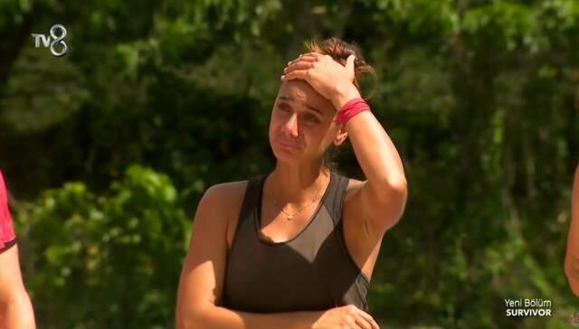 Survivor'da yürekler ağza geldi! Parkurda burnu kırılan Merve Aydın, hastaneye kaldırıldı Survivor'da yürekler ağza geldi! Parkurda burnu kırılan Merve Aydın, hastaneye kaldırıldı