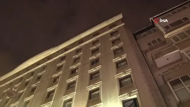 Taksim'deki bir restoranda korkutan yangın Taksim'deki bir restoranda korkutan yangın