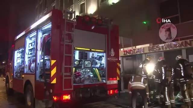 Taksim'deki bir restoranda korkutan yangın Taksim'deki bir restoranda korkutan yangın