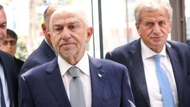 TFF Başkanı Özdemir, zemini kötü olan kulüpleri uyardı: 'Türk futboluna yakışmıyor! Sert cezalar vereceğiz!' TFF Başkanı Özdemir, zemini kötü olan kulüpleri uyardı: 'Türk futboluna yakışmıyor! Sert cezalar vereceğiz!'
