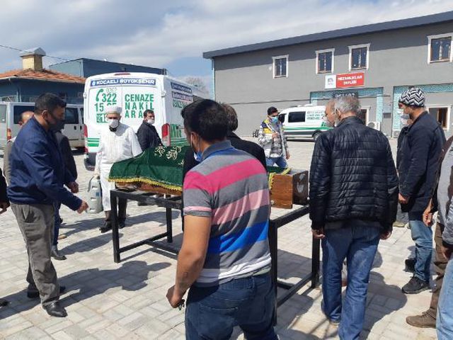 yanan evde elleri ve ayaklari zincirli olu bu 3 14065518 o