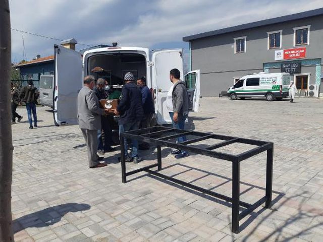 yanan evde elleri ve ayaklari zincirli olu bu 5 14065518 o