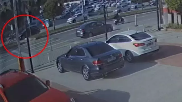 Yaya geçidinde çarptığı çocuğun ölümüne neden olan sürücü 2 hafta sonra serbest kaldı Yaya geçidinde çarptığı çocuğun ölümüne neden olan sürücü 2 hafta sonra serbest kaldı