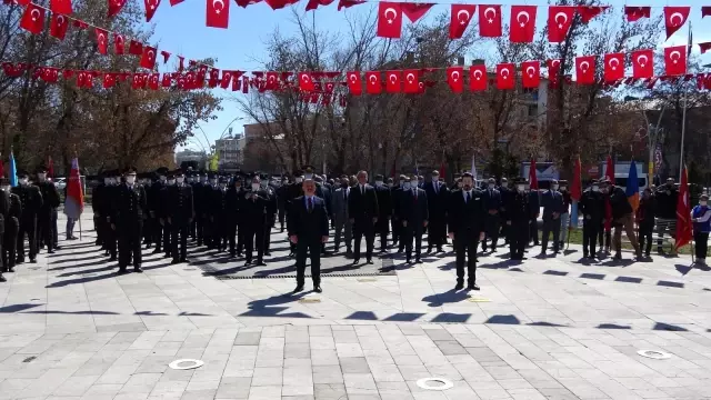 Ağrı'nın düşman işgalinden kurtuluşunun 103. yıl dönümü törenle kutlandı Ağrı'nın düşman işgalinden kurtuluşunun 103. yıl dönümü törenle kutlandı