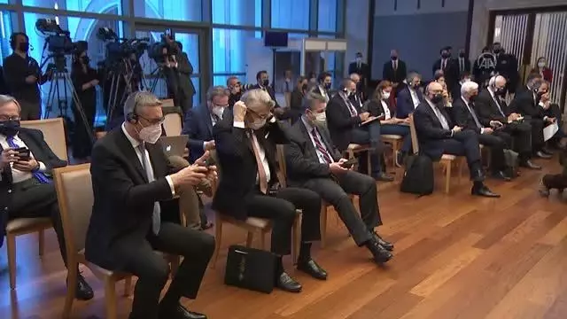 ANKARA -Yunanistan Dışişleri Bakanı Dendias: 'Türkiye'yle birlikte ekonomi alanında pozitif gündem oluşturabileceğimize inanıyoruz' ANKARA -Yunanistan Dışişleri Bakanı Dendias: 'Türkiye'yle birlikte ekonomi alanında pozitif gündem oluşturabileceğimize inanıyoruz'