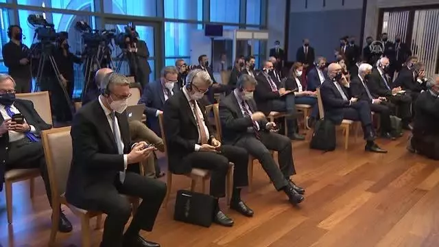 ANKARA -Yunanistan Dışişleri Bakanı Dendias: 'Türkiye'yle birlikte ekonomi alanında pozitif gündem oluşturabileceğimize inanıyoruz' ANKARA -Yunanistan Dışişleri Bakanı Dendias: 'Türkiye'yle birlikte ekonomi alanında pozitif gündem oluşturabileceğimize inanıyoruz'