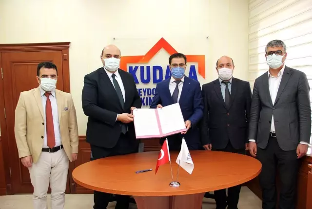 Aziziye Jeotermal Fizik Tedavi Rehabilitasyon Merkezi için imzalar atıldı Aziziye Jeotermal Fizik Tedavi Rehabilitasyon Merkezi için imzalar atıldı