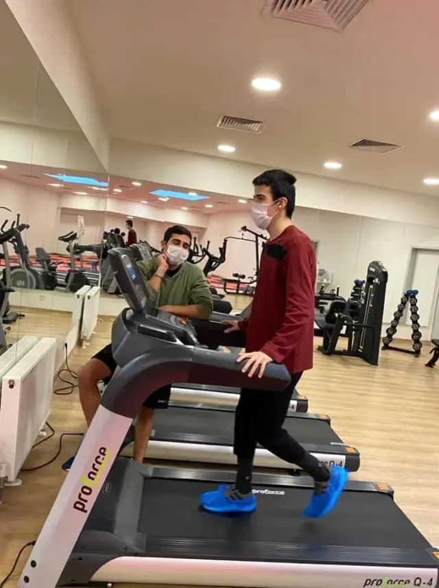 Beyoğlu'nda engeller sporla kalkıyor Beyoğlu'nda engeller sporla kalkıyor