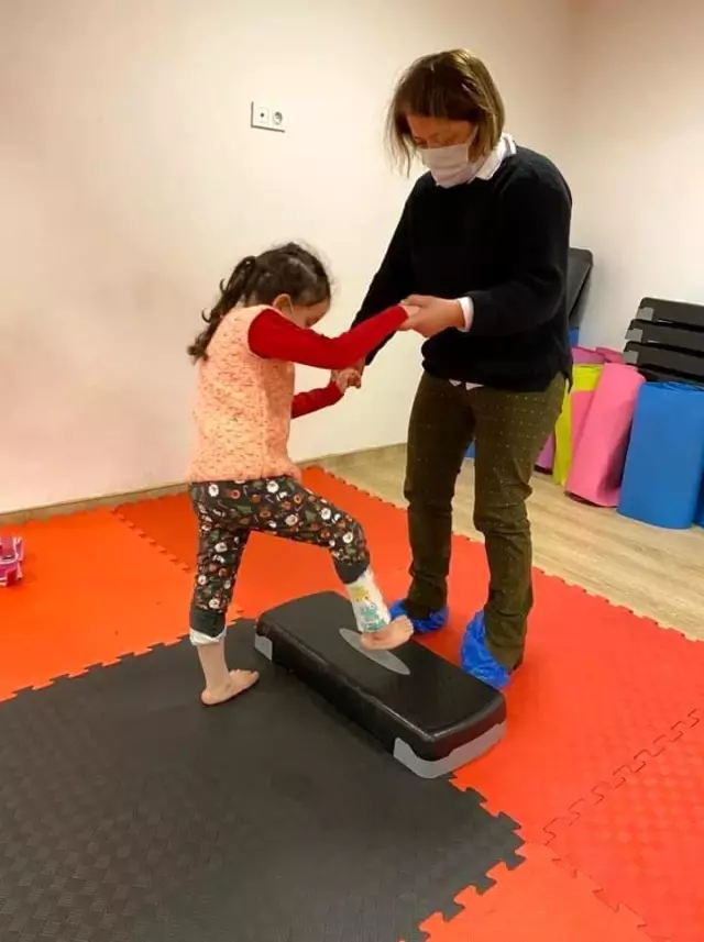 Beyoğlu'nda engeller sporla kalkıyor Beyoğlu'nda engeller sporla kalkıyor