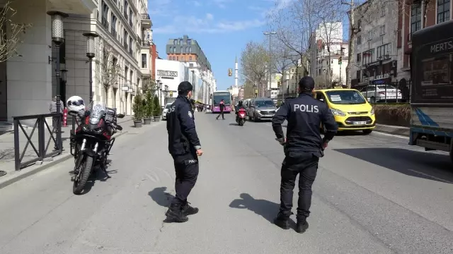 Son dakika haberleri... Beyoğlu'nda toplu taşıma denetimi Son dakika haberleri... Beyoğlu'nda toplu taşıma denetimi