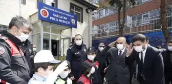 Polis Haftası: 'Bir çocuğun gözünden karakol nasıl olur?' sorusu Kağıthane'de cevap buldu Polis Haftası: 'Bir çocuğun gözünden karakol nasıl olur?' sorusu Kağıthane'de cevap buldu