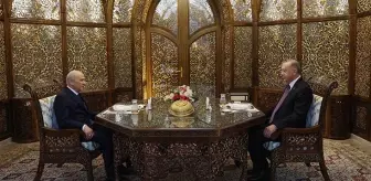 Cumhurbaşkanı Erdoğan'la MHP lideri Bahçeli, Özbek Otağı'nda iftar yaptı Cumhurbaşkanı Erdoğan'la MHP lideri Bahçeli, Özbek Otağı'nda iftar yaptı