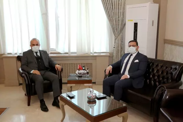 Eken, 'Sivas için ortak çalışmalar yürüteceğiz' Eken, 'Sivas için ortak çalışmalar yürüteceğiz'