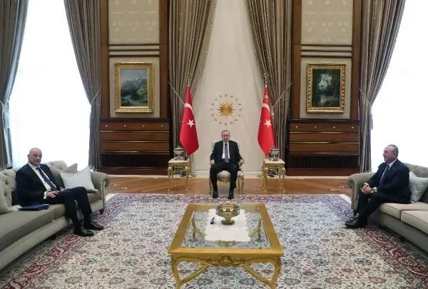Erdoğan, Yunanistan Dışişleri Bakanı Dendias'ı kabul etti Erdoğan, Yunanistan Dışişleri Bakanı Dendias'ı kabul etti