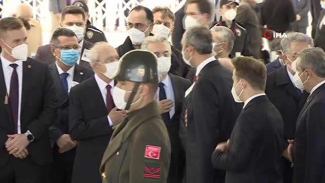 eski basbakan yildirim akbulut un cenaze nama 14068319 o