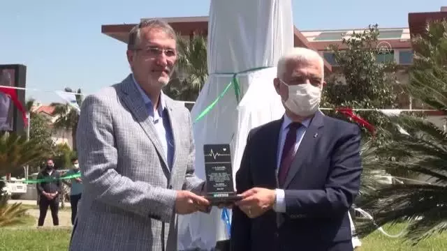 Fethiye'de sağlık çalışanları için yapılan 'Saygı Anıtı' açıldı Fethiye'de sağlık çalışanları için yapılan 'Saygı Anıtı' açıldı
