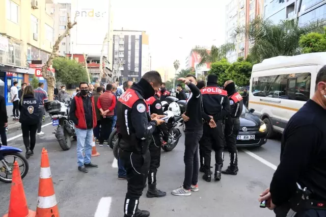 Son Dakika | Husumetlisiyle tartıştı etrafa kurşun yağdırdı: 3 yaralı Son Dakika | Husumetlisiyle tartıştı etrafa kurşun yağdırdı: 3 yaralı