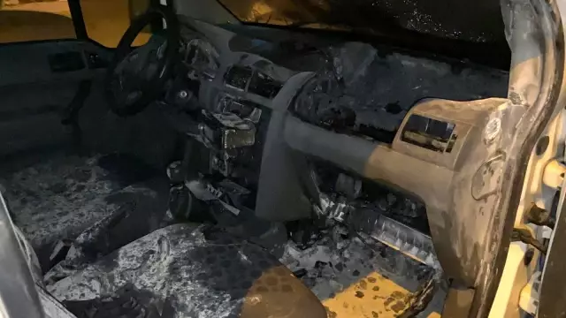 İftira yetişmeye çalışan sürücünün aracı seyir halinde yandı İftira yetişmeye çalışan sürücünün aracı seyir halinde yandı