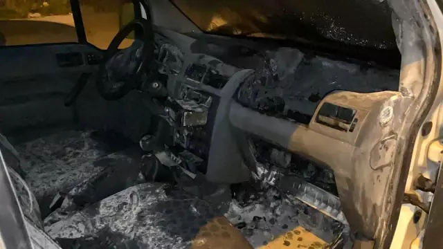 İftira yetişmeye çalışan sürücünün aracı seyir halinde yandı İftira yetişmeye çalışan sürücünün aracı seyir halinde yandı